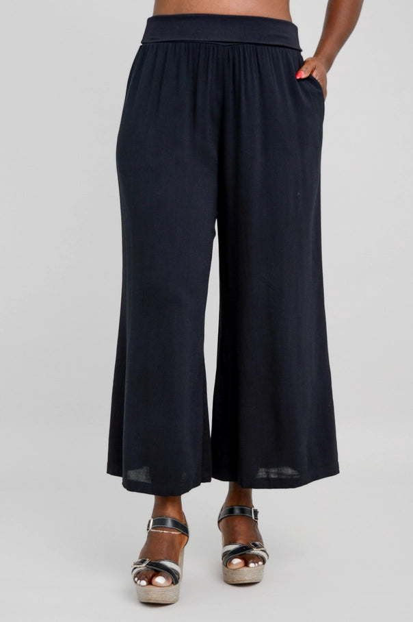 Linen Bamboo Capri - Black