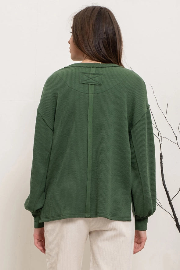 THE JULIE EXPOSED SWEATER - HUNTER GREEN