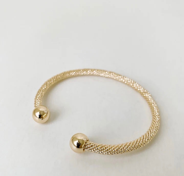 SINGLE CUFF BRACELET - GOLD