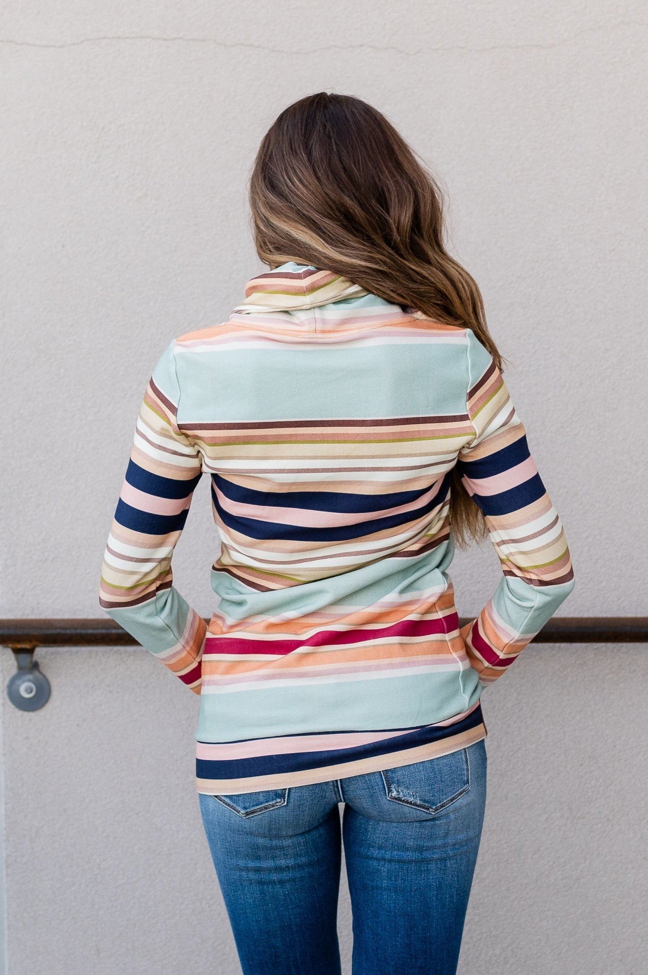 Preloved Ampersand Ave Cowlneck Sweatshirt- Mesmerized