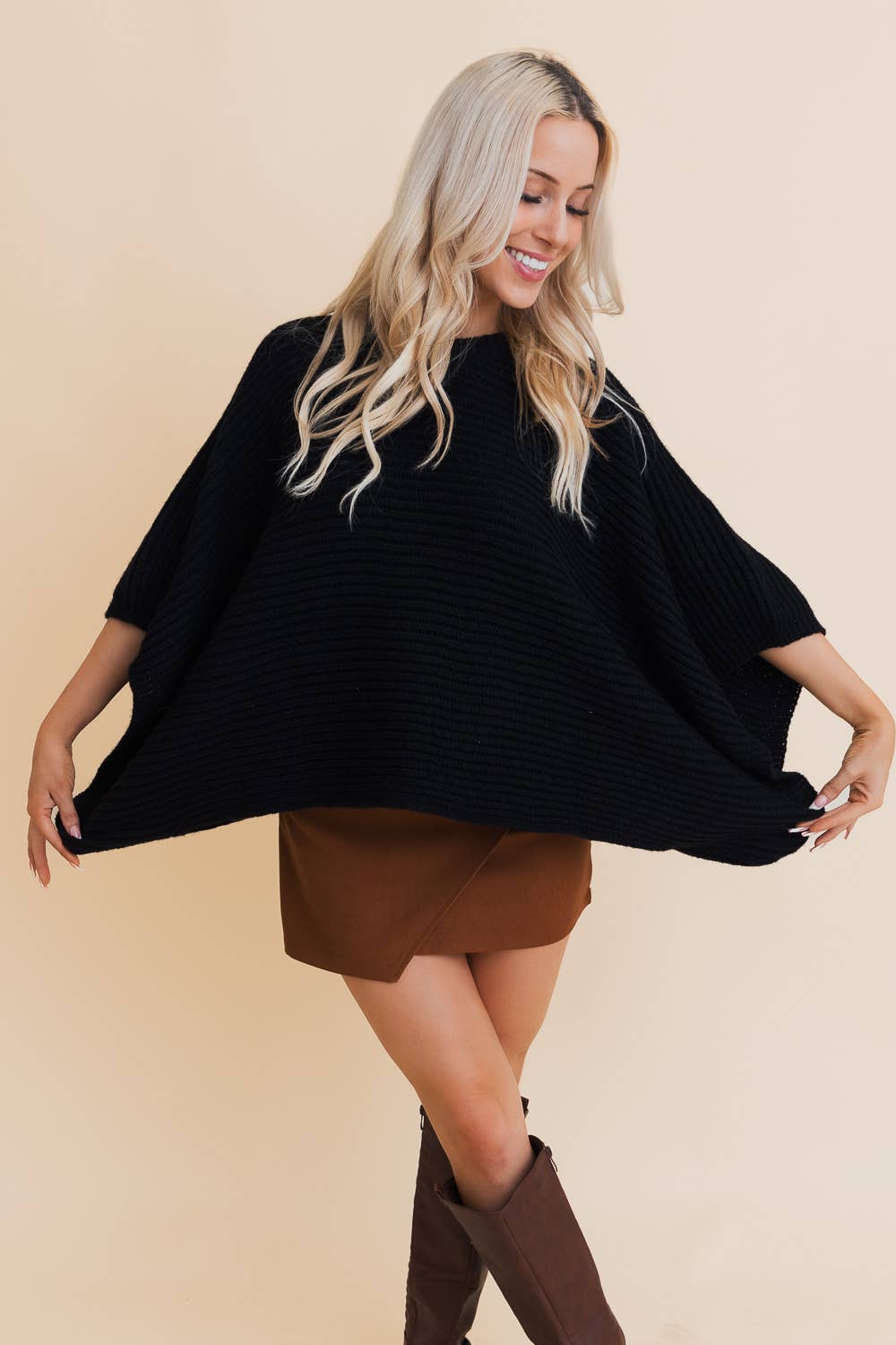 Minimalist Crew Neck Poncho - Black