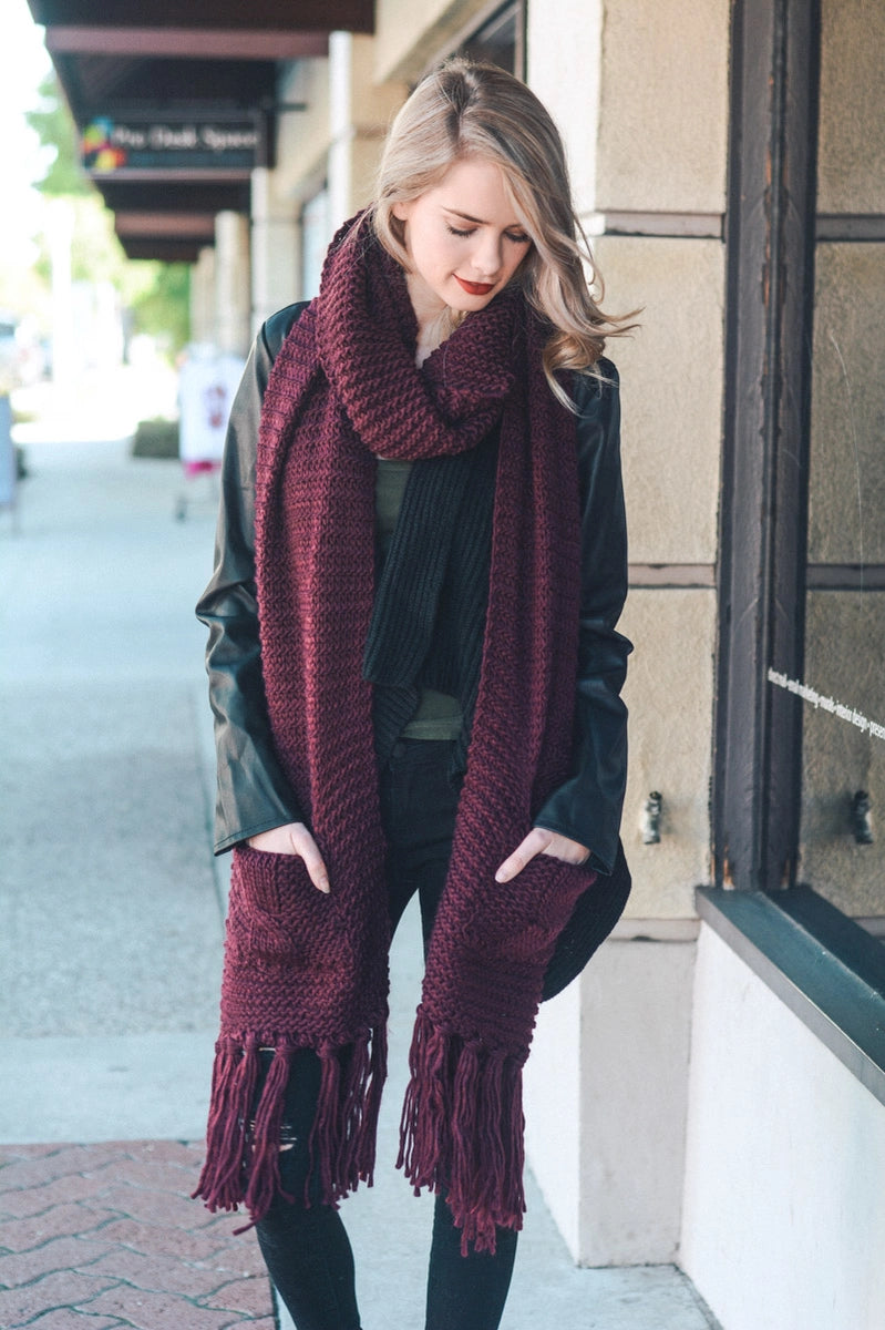 Oversized Two Pocket Tassel Scarf - Burgundy