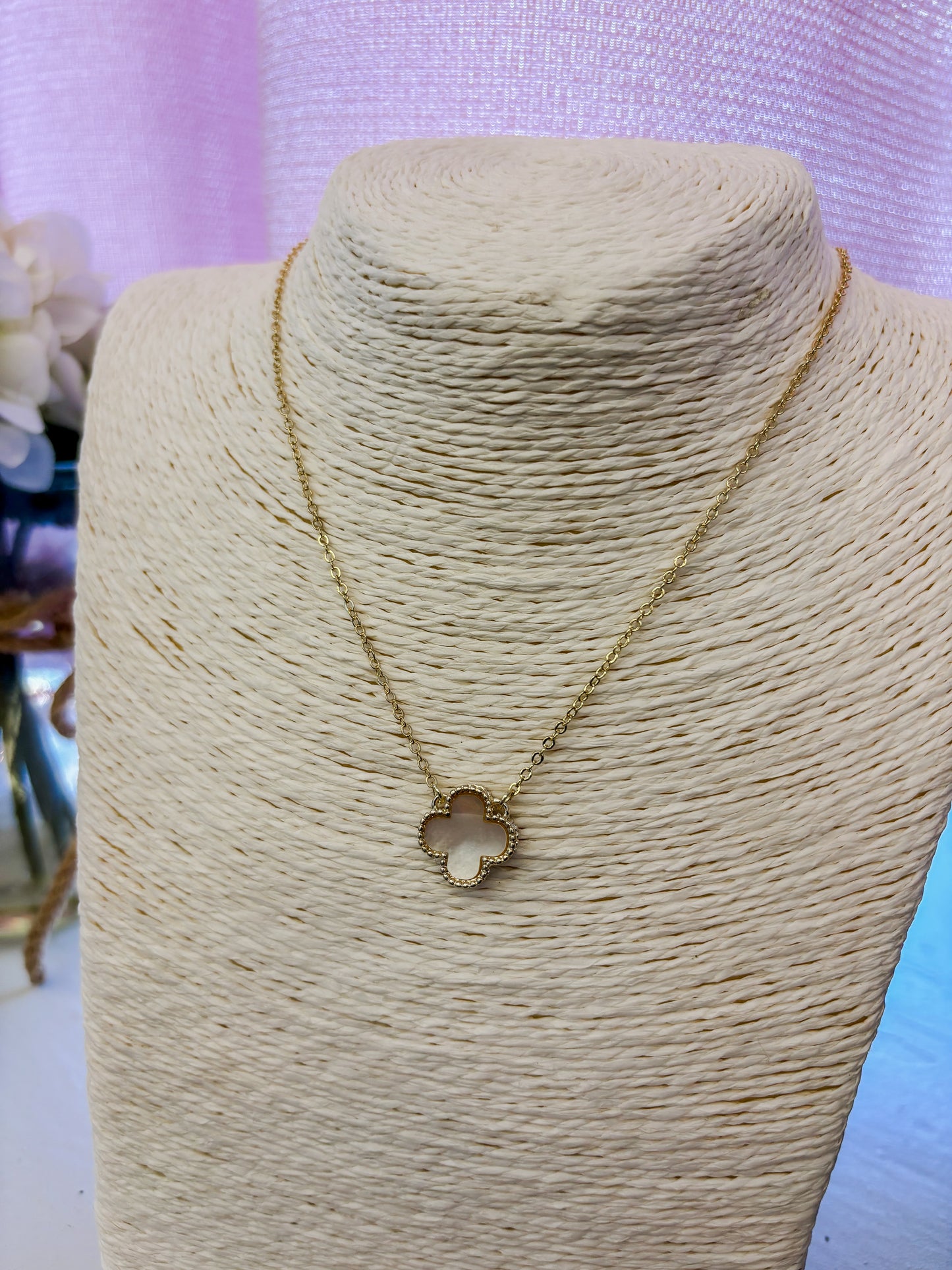 Four Leaf Clover Mother of Pearl Gold Necklace