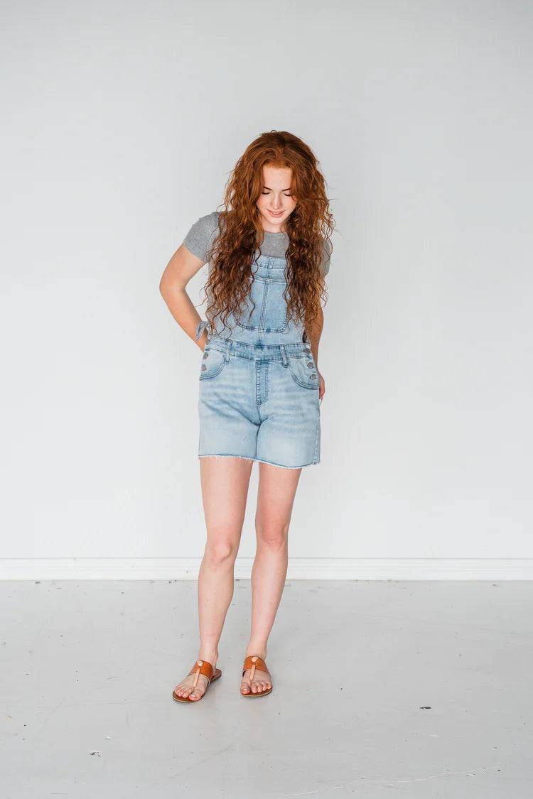 Cutoff Loose Fit Shorts Overalls - Light Wash