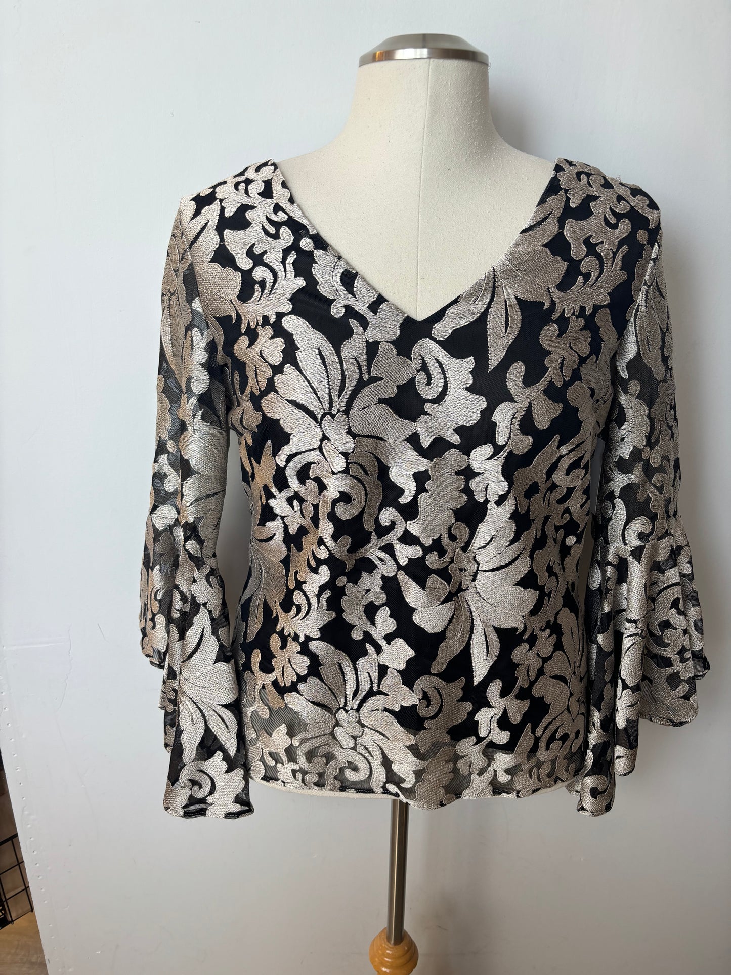 Pre-Loved Frank Lyman Damask Top