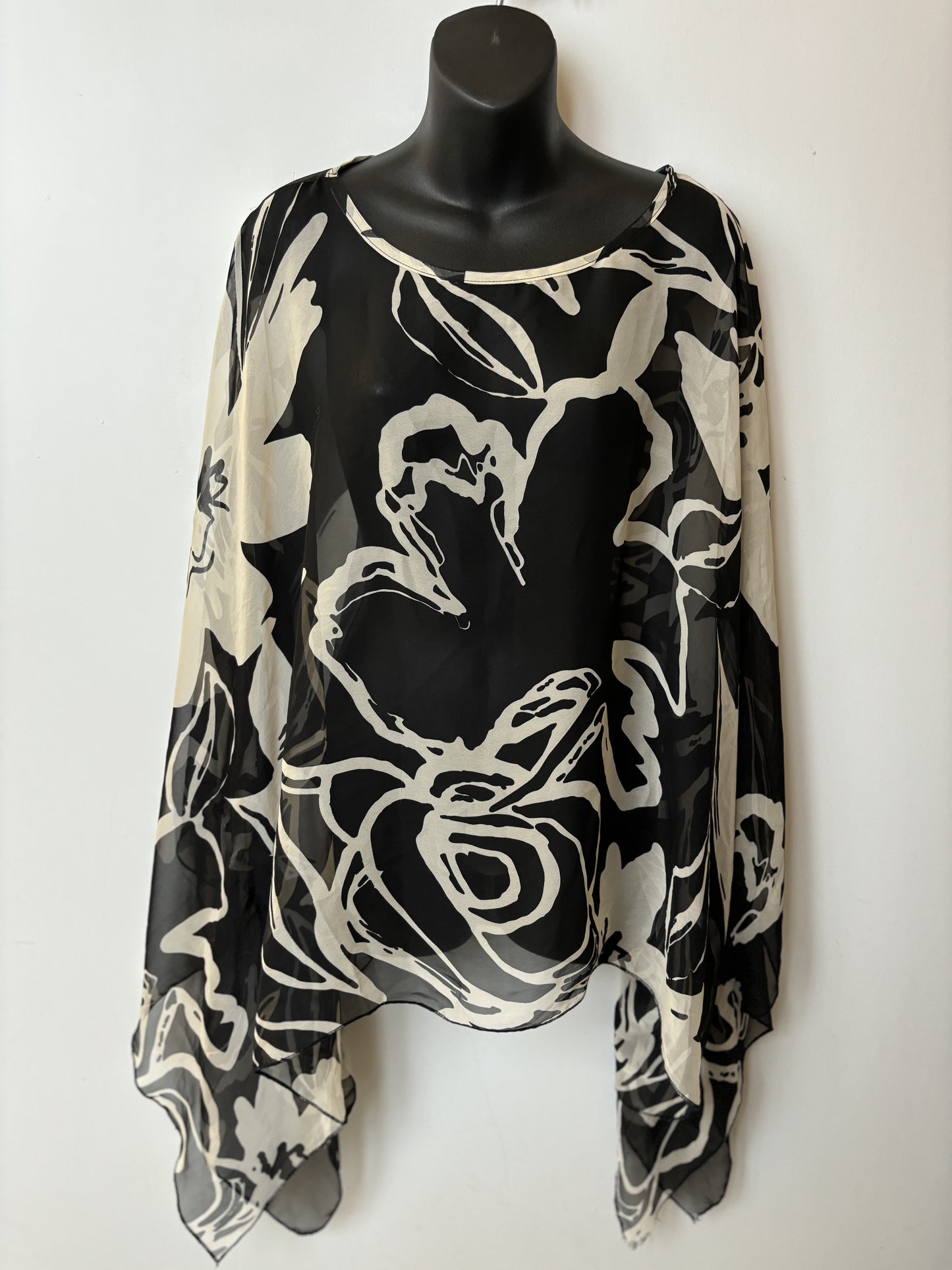 Pre-Loved Orange Fashion Pull- On Kimono