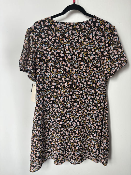 NWT- RD Style Floral Dress