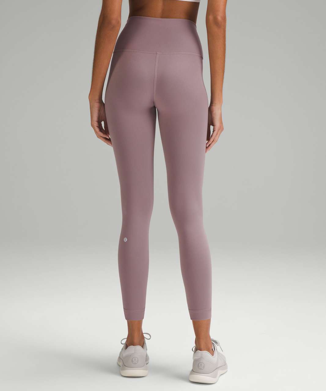 Preloved - Lululemon Wunder Train High-Rise Tight 25" (12)