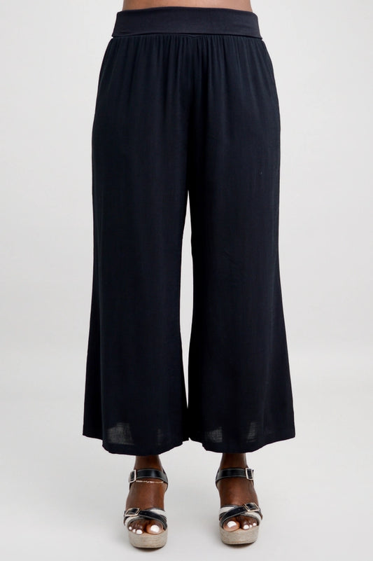 Linen Bamboo Capri - Black