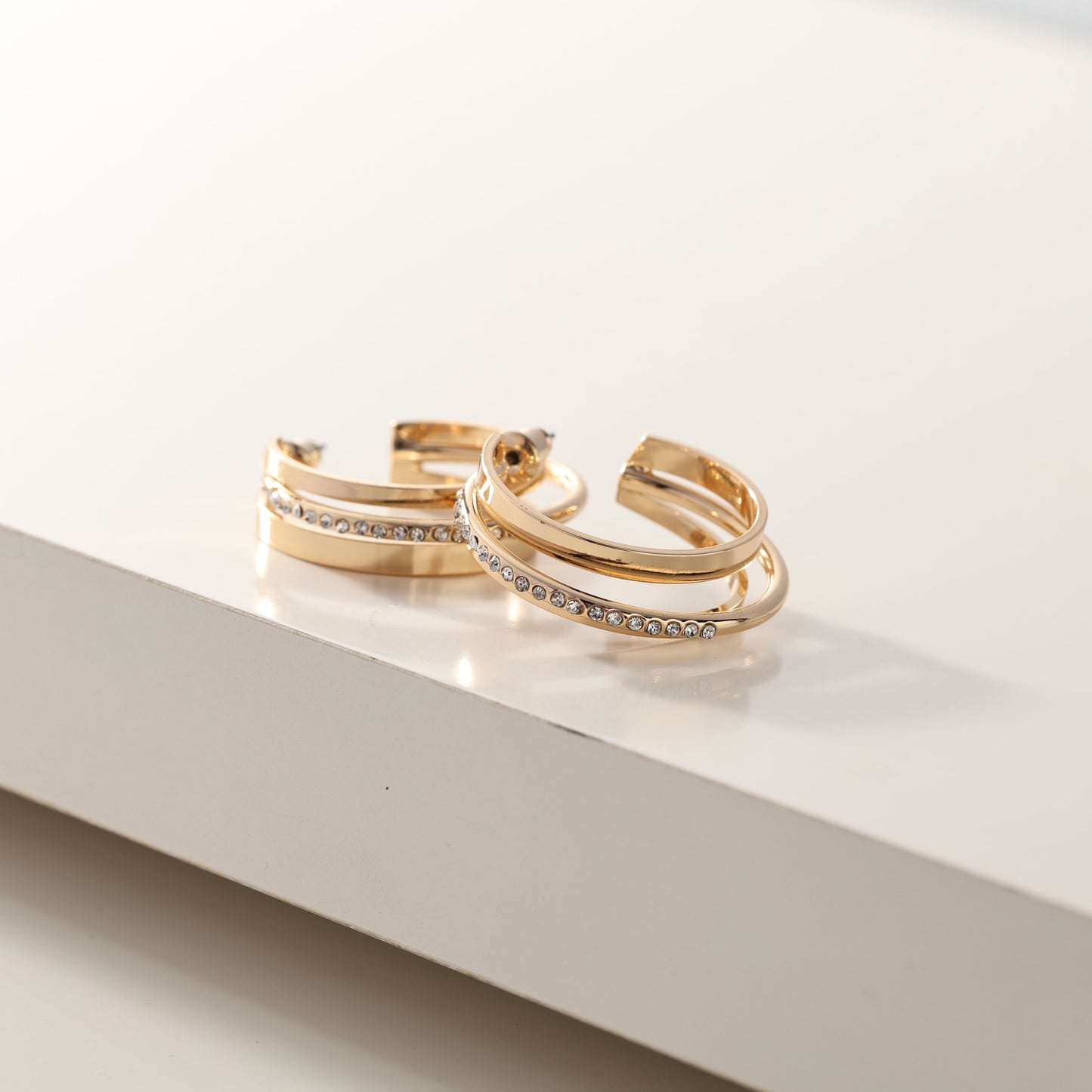 03143901 ￼Merx Cry Hoop Earrings - Gold