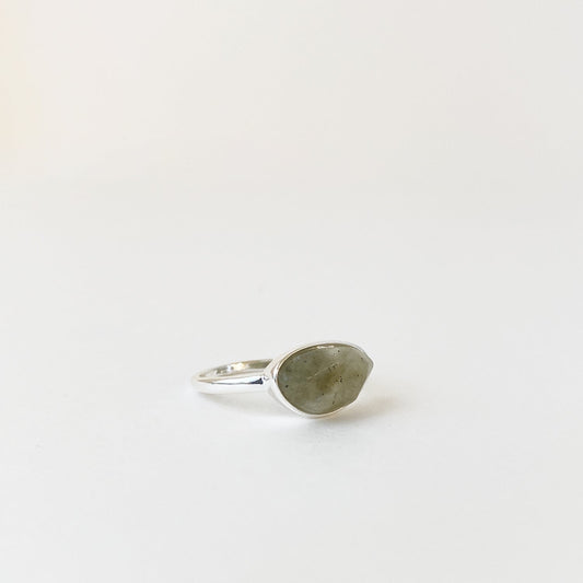 STONE RING - QUARTZ