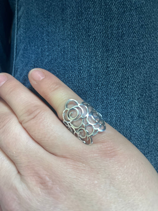 SWIRL SILVER RING