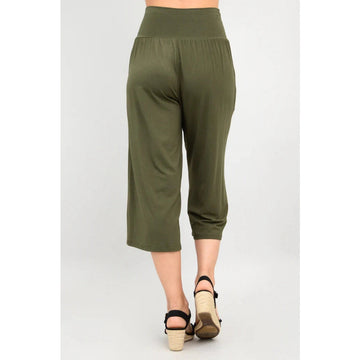 Gaylene Capri - Khaki