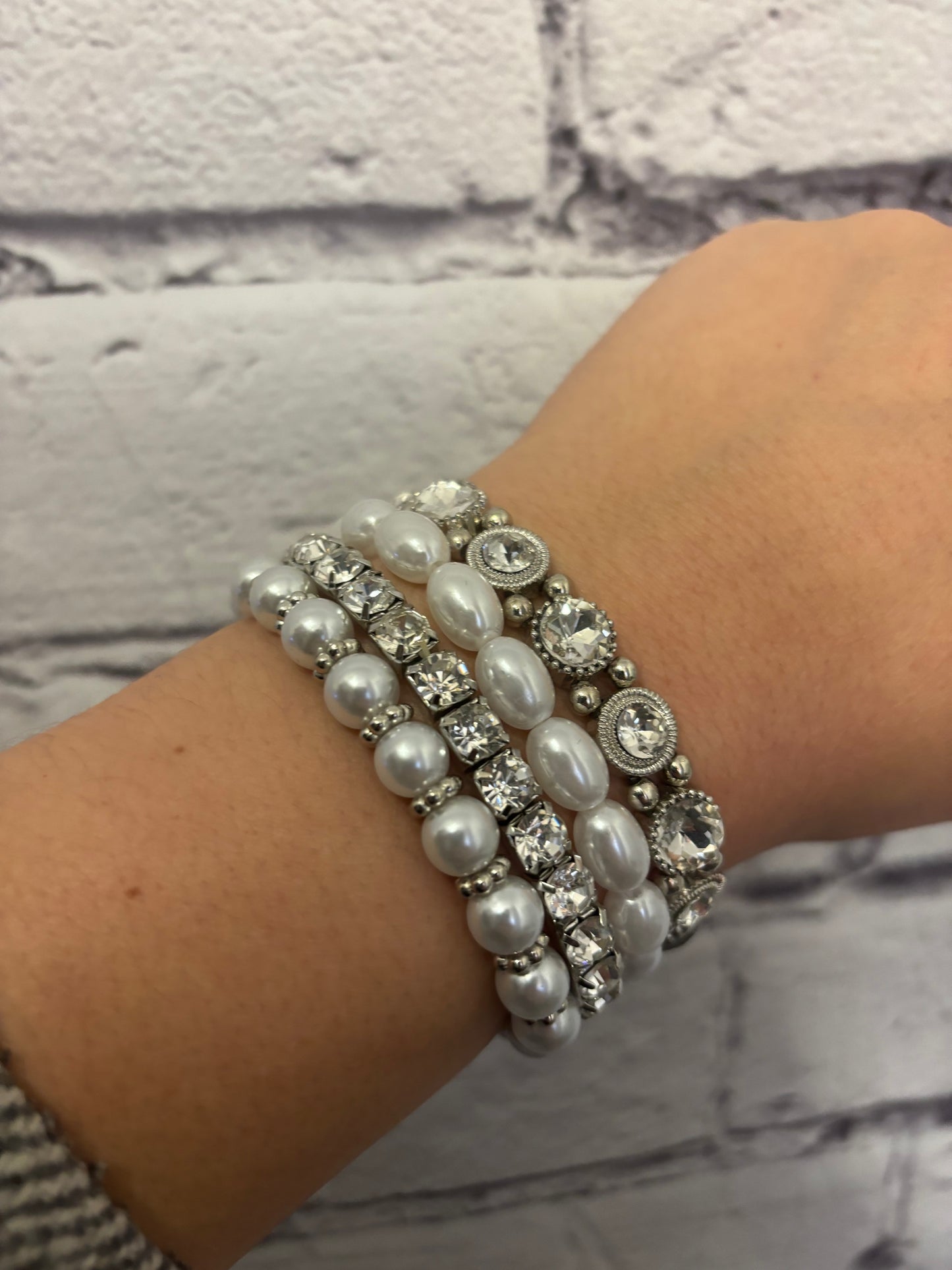 SET OF 4 SILVER BRACELETS