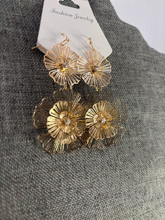 Light Flower Earrings Gold