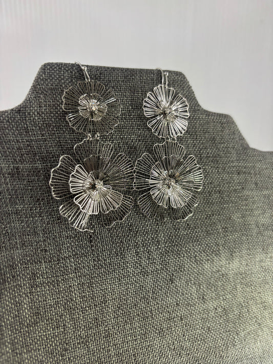 Light Flower Earrings Silver