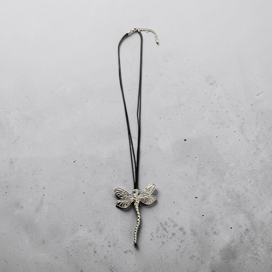 2648 Dragonfly movable, long necklace