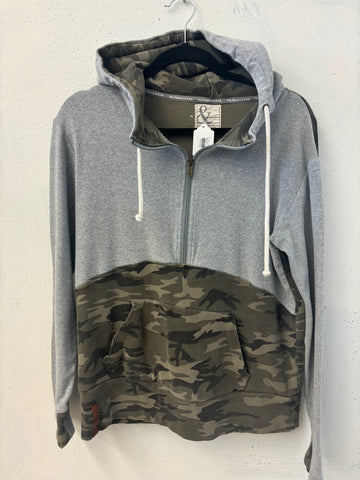 PRELOVED - AMPERSAND CAMO SWEATER