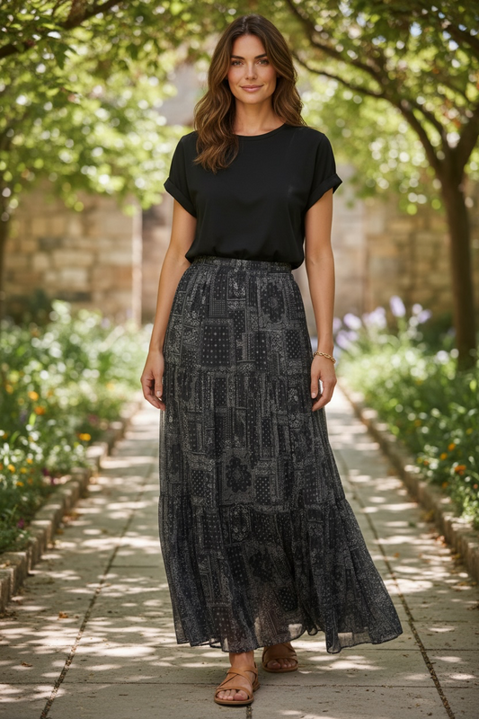 The Country Girl Skirt - Black Paisley