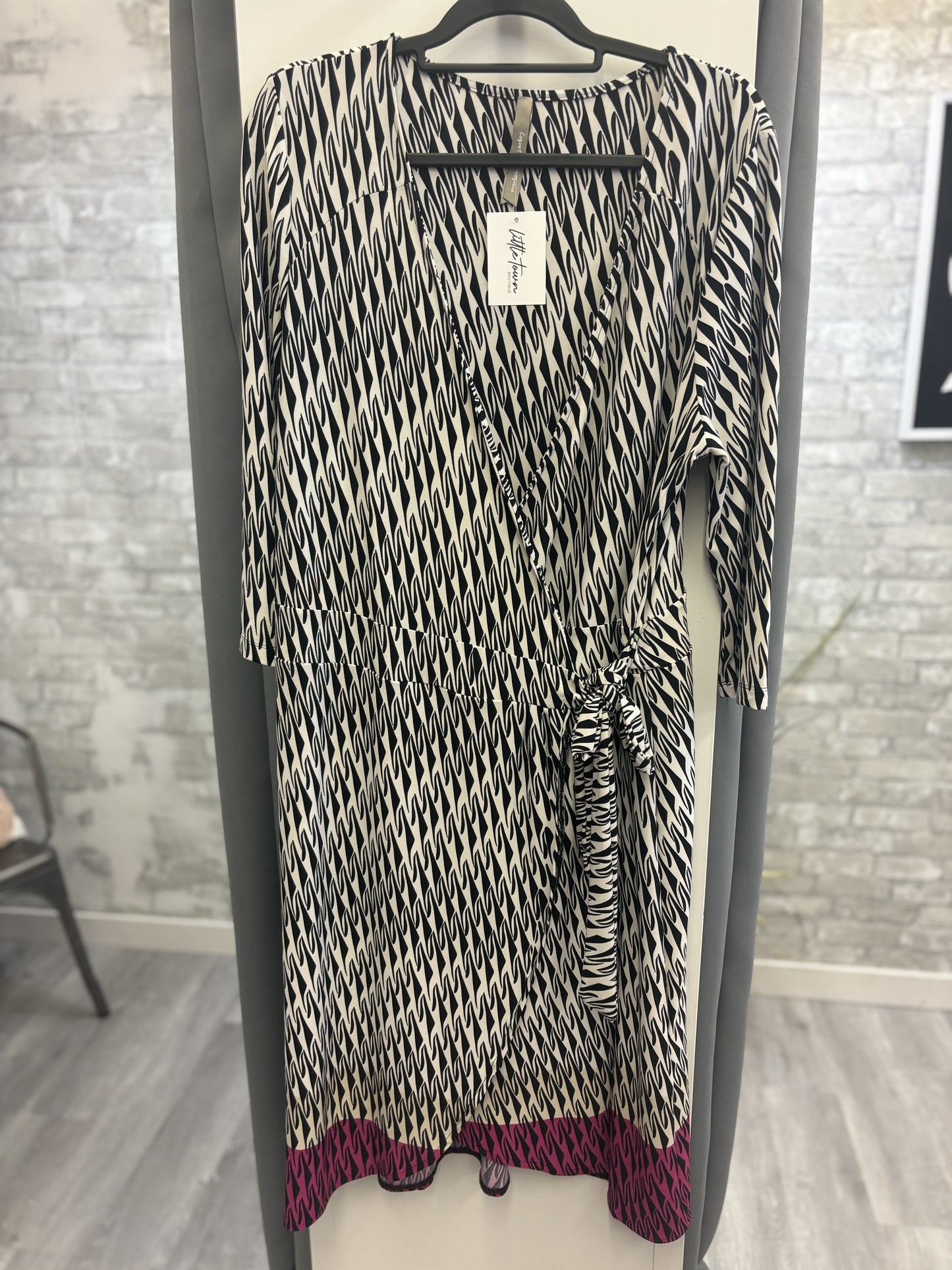 PRE-LOVED WRAP DRESS PENNINGTON