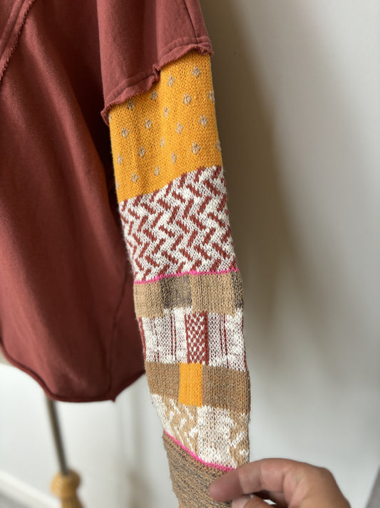 Pre-Loved Easel Pull-Over Sweater Knit Sleeves