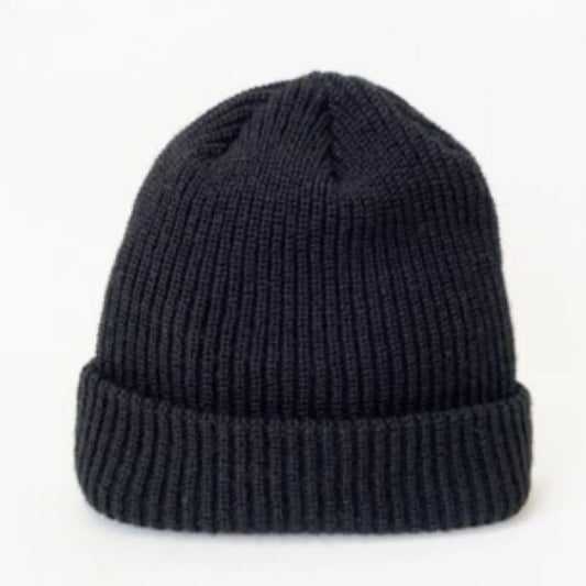 BLK RIBBED KNIT BEANIE . MADE IN CANADA
